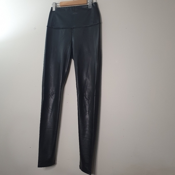 Priv Astrid Vegan Leather High Rise Black Legging Size S - Picture 3 of 10